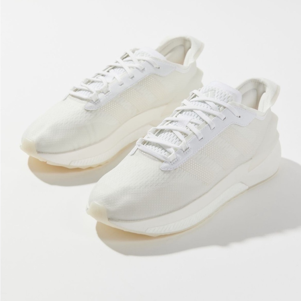 adidas Avery Sneaker woman size 10-10 1/2 men 7 1/2